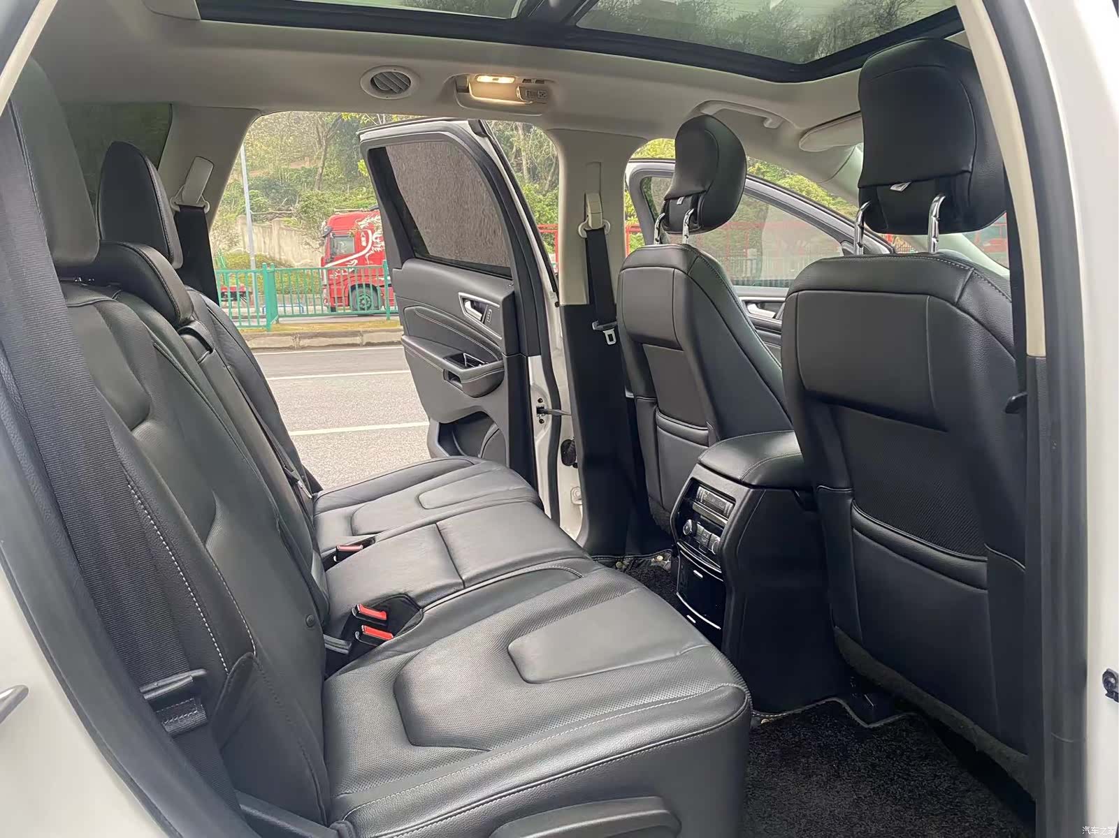 Ford Edge, 2019 8