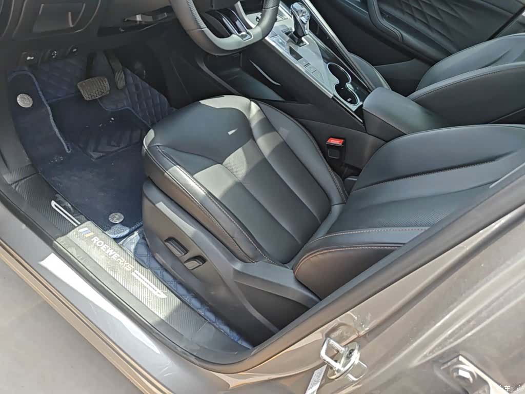 Roewe RX5, 2024 15