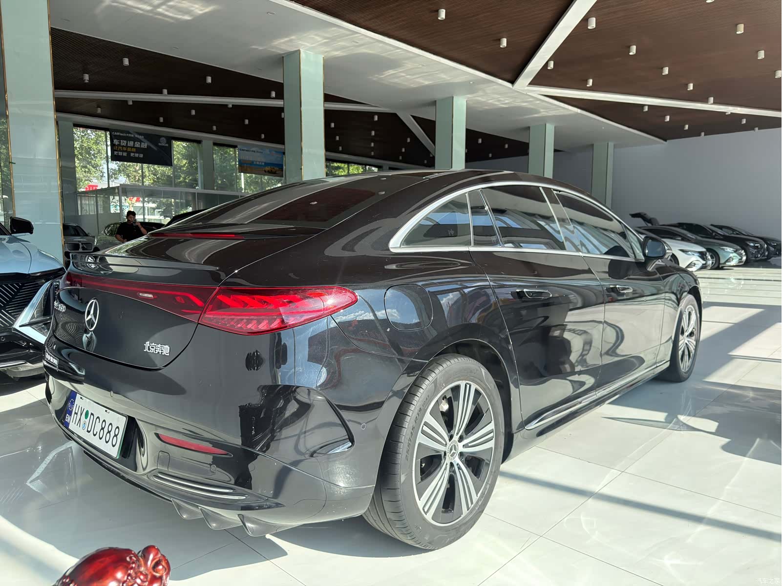 Mercedes-Benz EQE, 2024 13