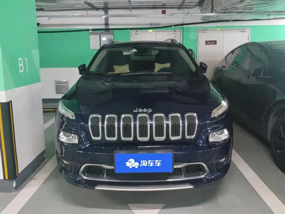 Jeep Free light