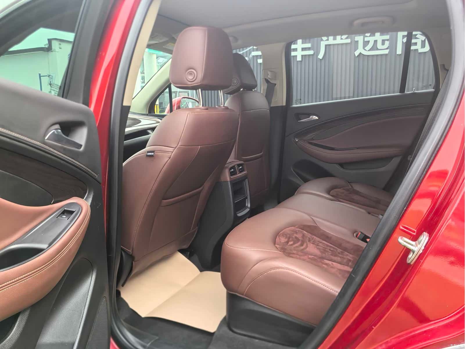 Buick Envision Plus, 2017 8