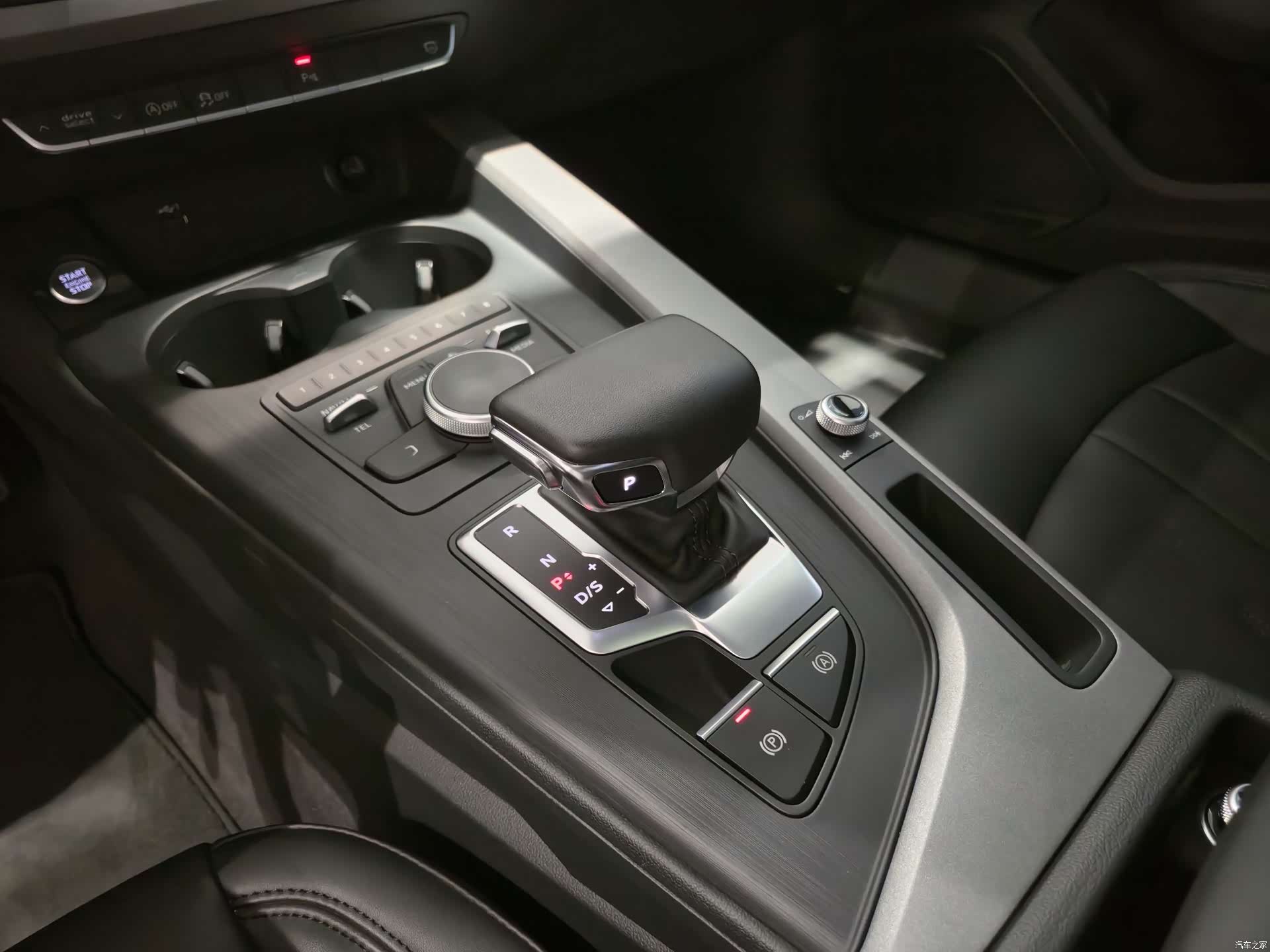Audi A4L, 2019 13