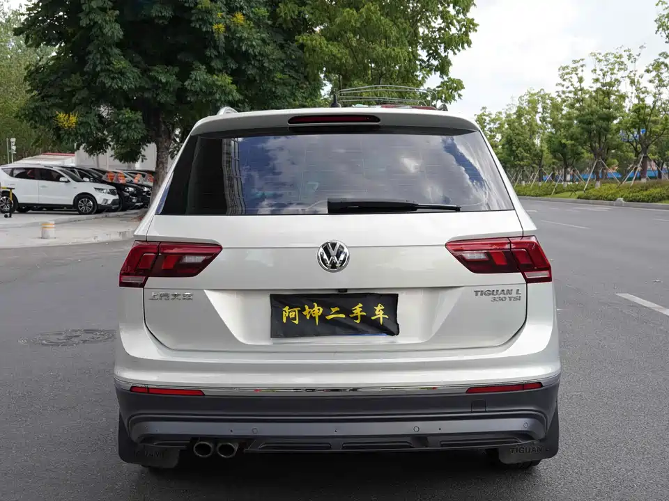 Volkswagen Tiguan L