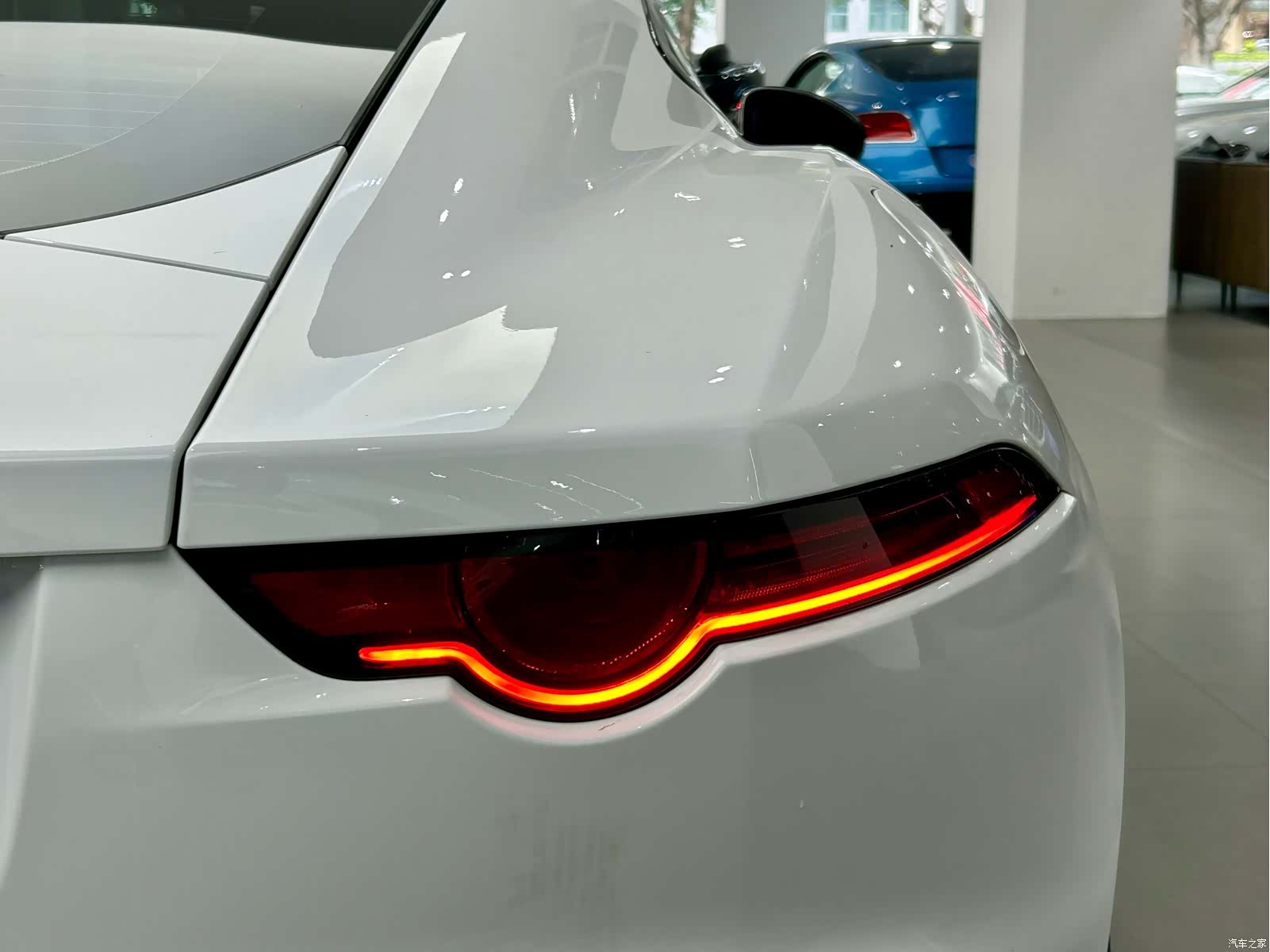 Jaguar F-TYPE, 2018 12
