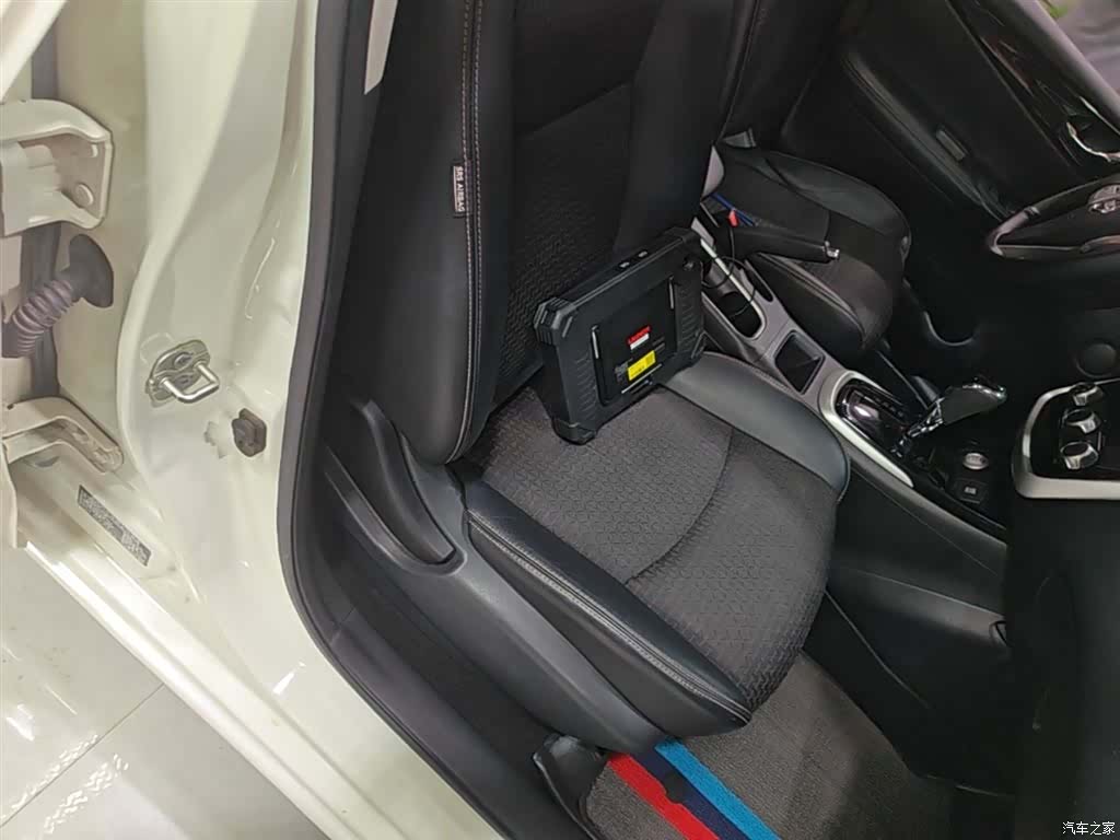 Nissan Tiida, 2017 25
