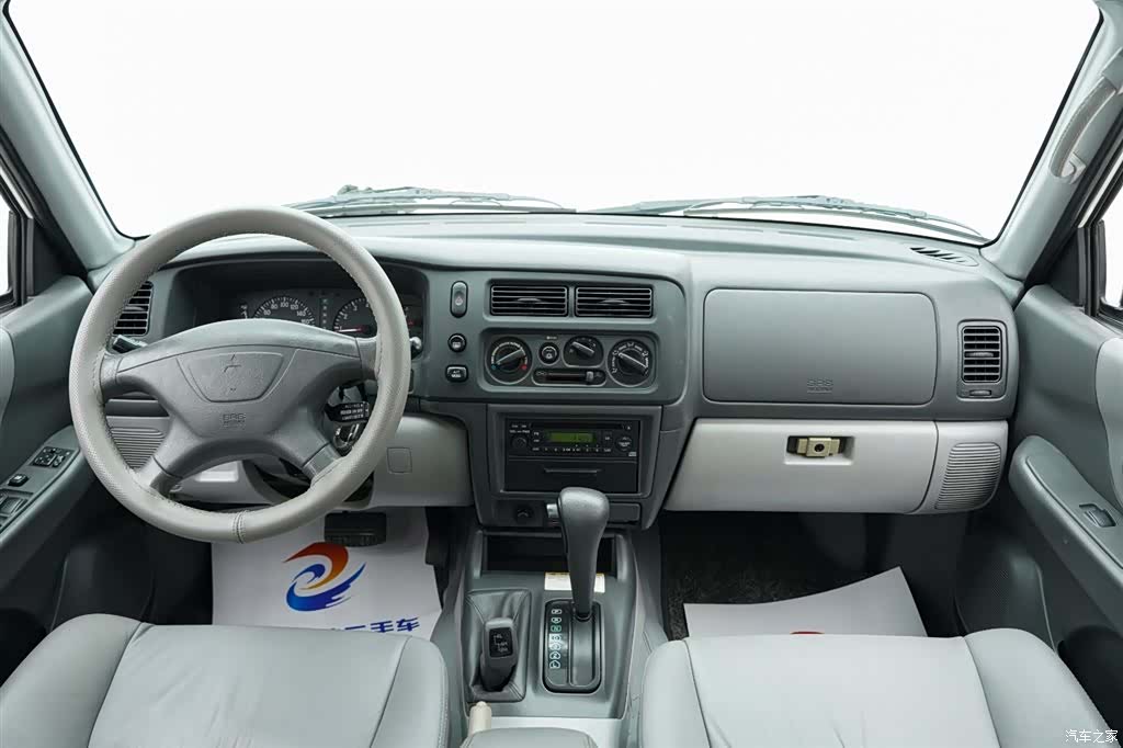 Mitsubishi Pajero, 2007 11