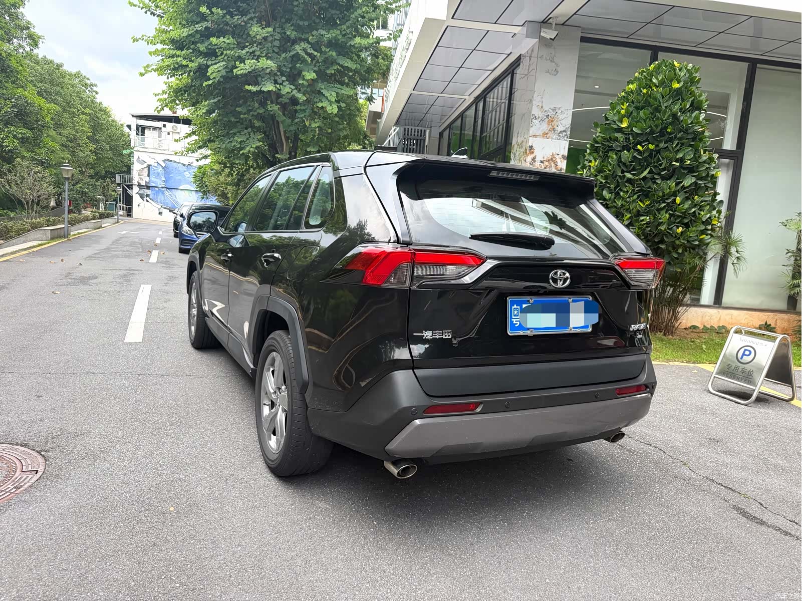Toyota RAV4, 2022 6