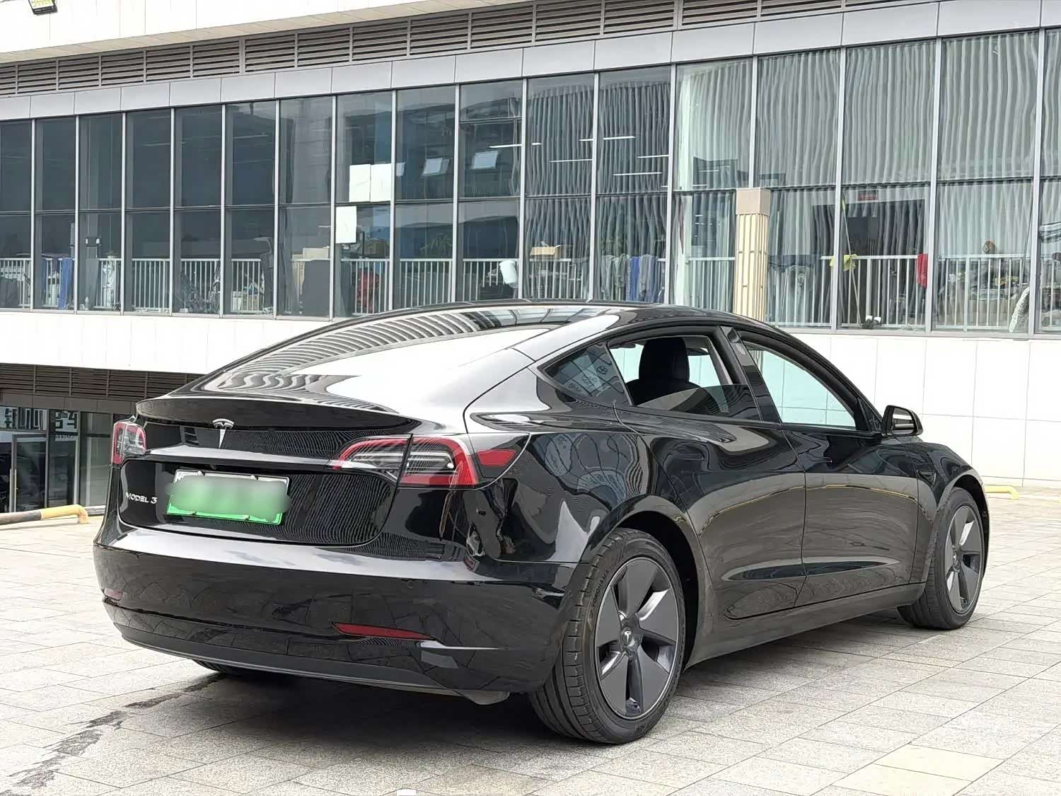Tesla Model 3, 2022 10