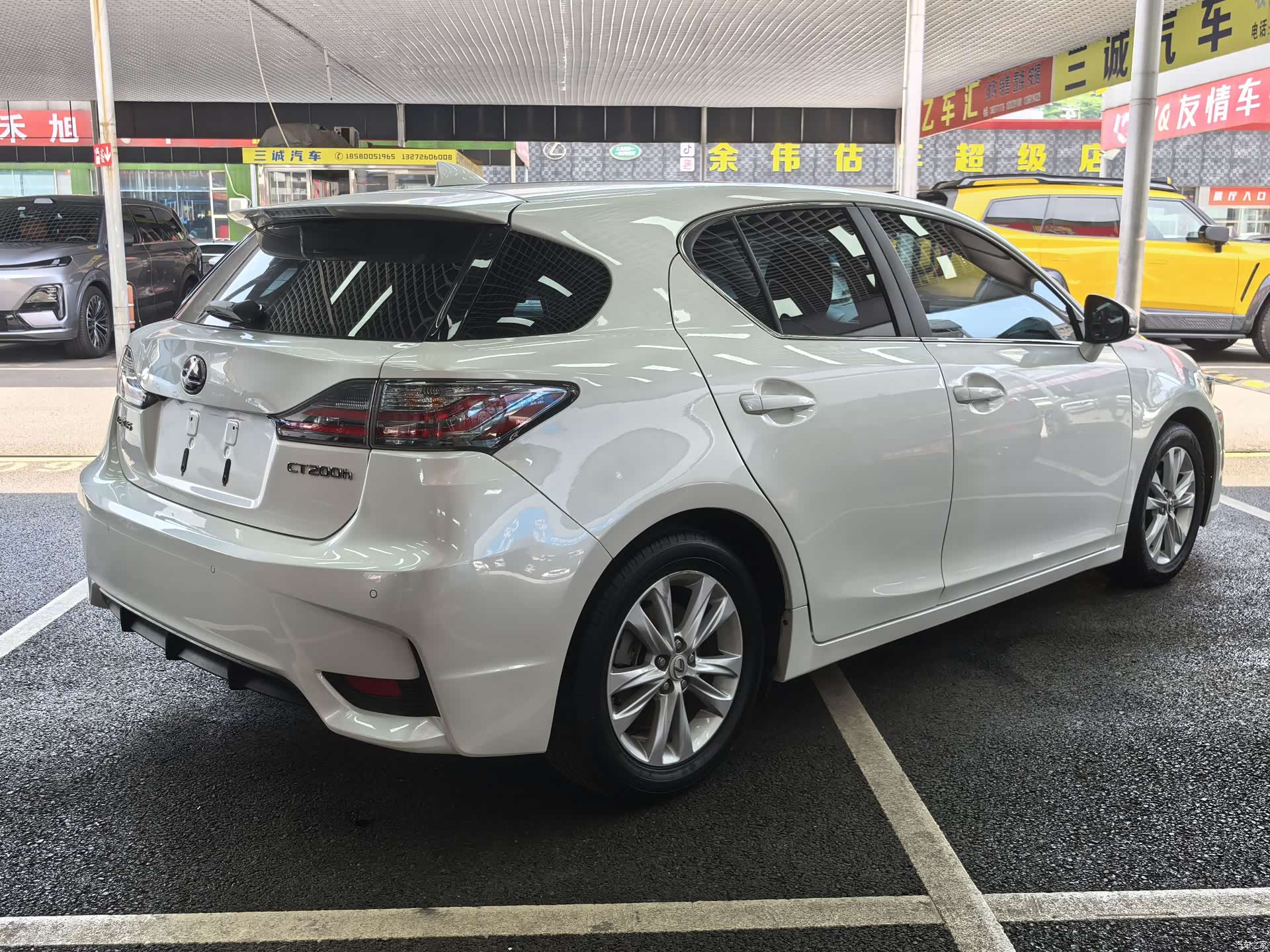 Lexus CT, 2017 12