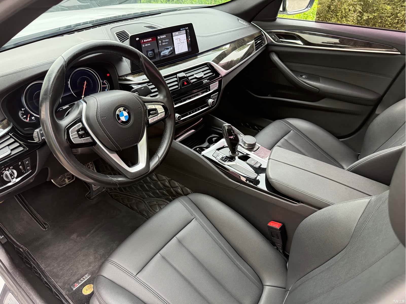 BMW 5 Series, 2018 10