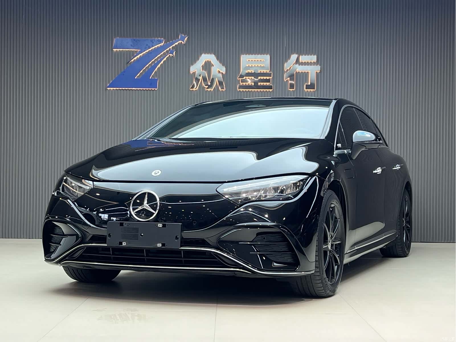 Mercedes-Benz EQE, 2024 1