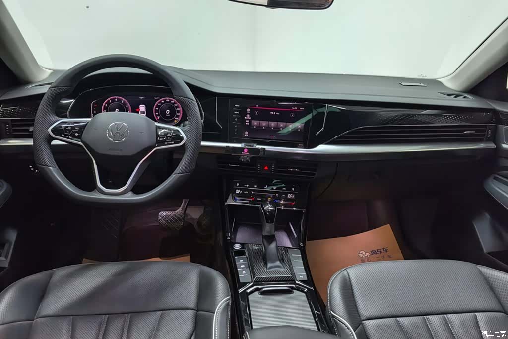 Volkswagen Passat, 2024 12