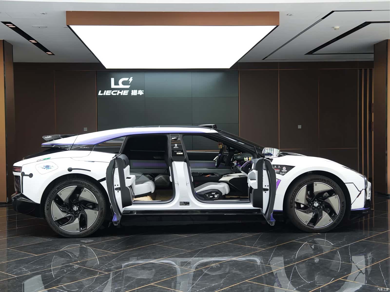 HiPhi Z, 2023 4