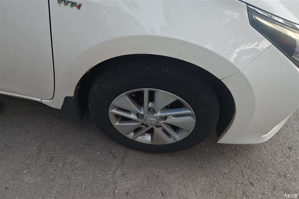 Toyota Corolla, 2015 6