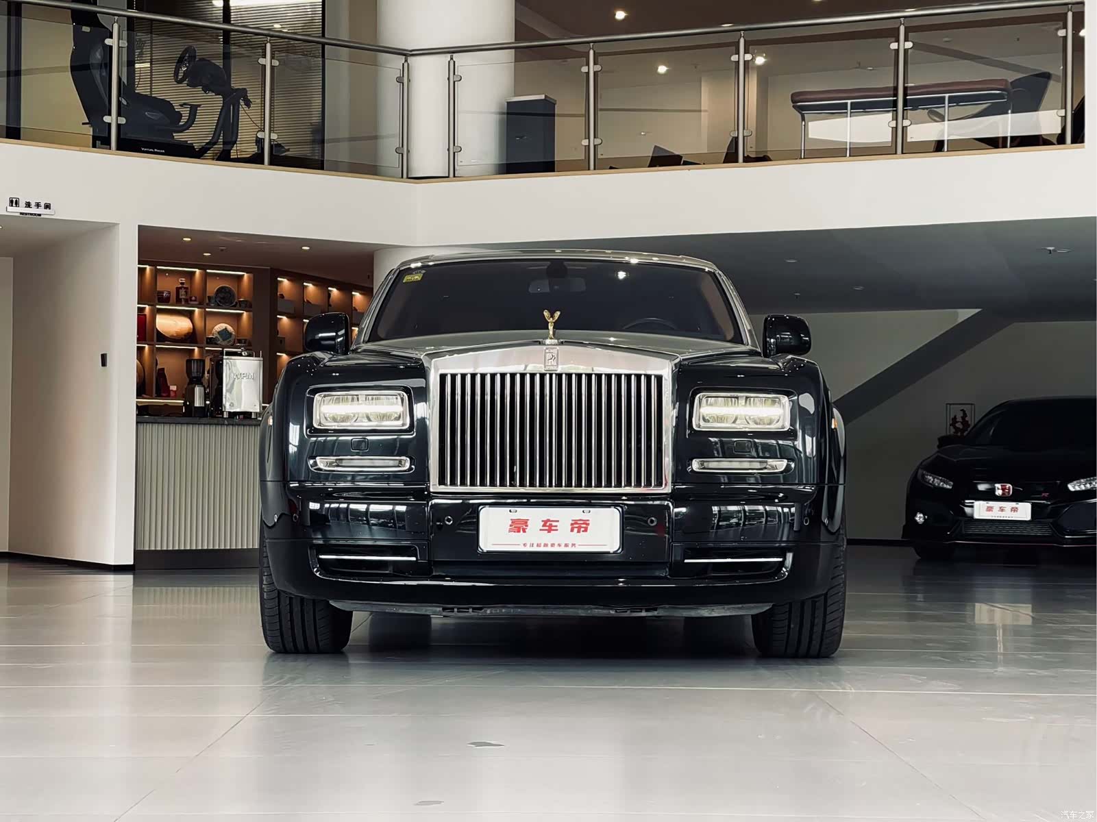 Rolls-Royce Phantom, 2014 16