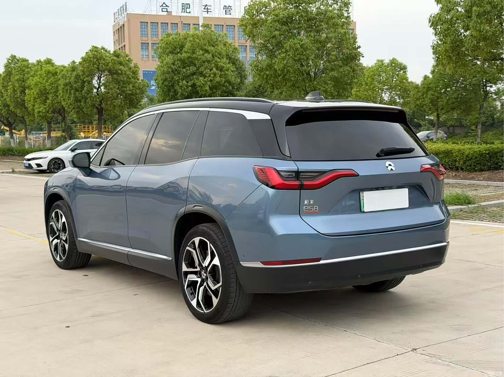 NIO ES8, 2020 7