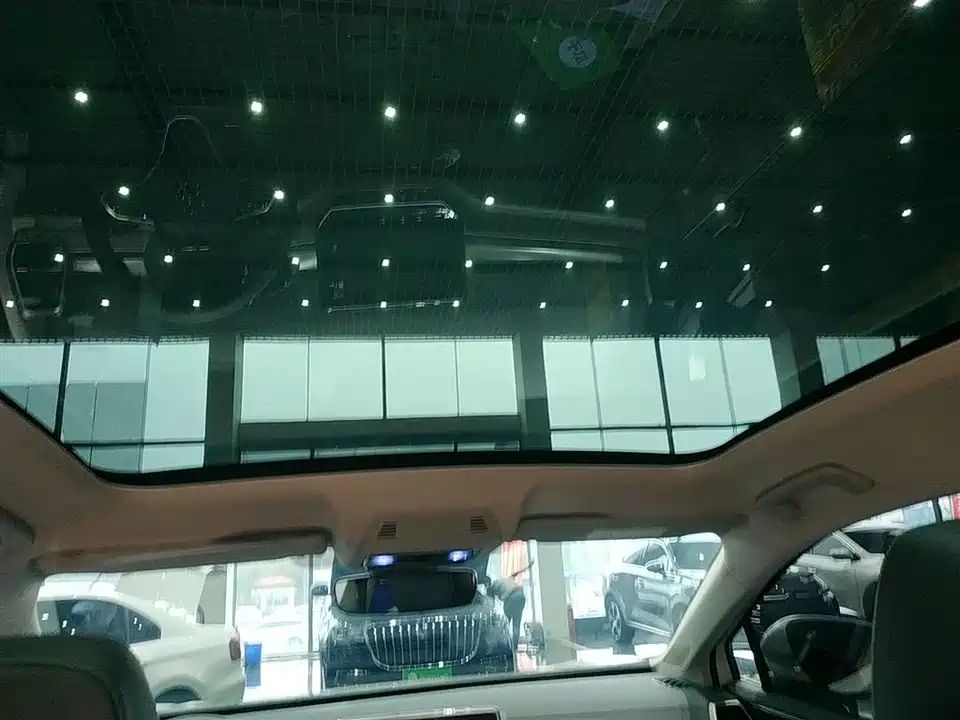 Volkswagen ID.6 CROZZ