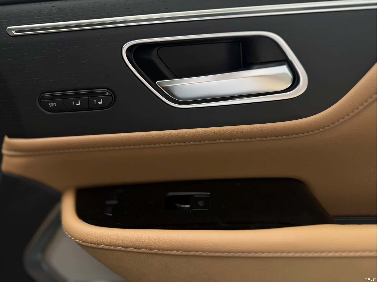 Infiniti QX80, 2025 23