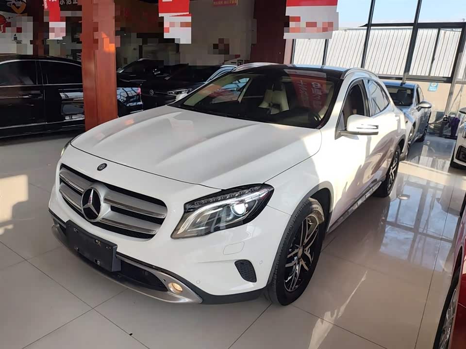 Mercedes-Benz GLA