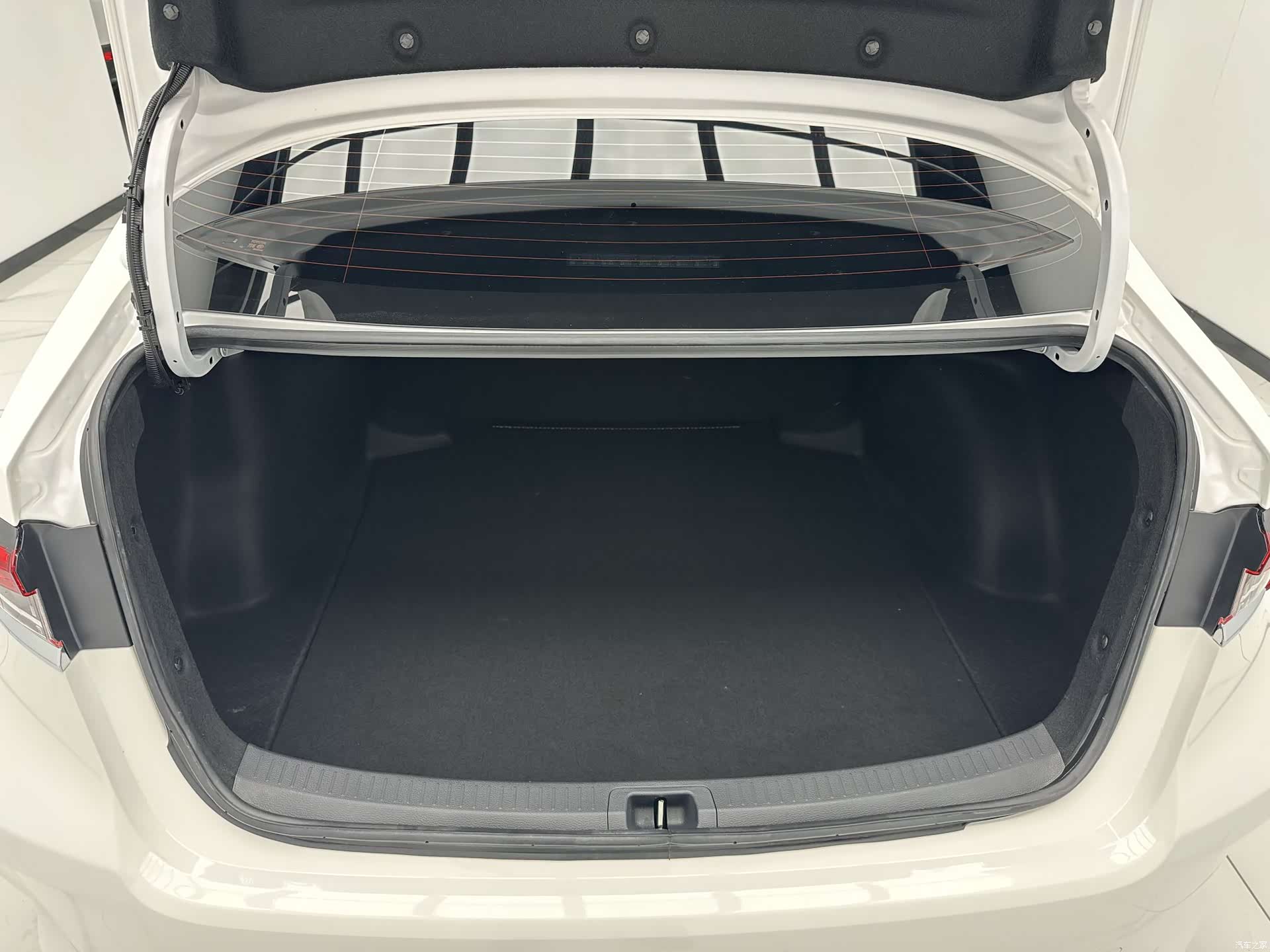 Toyota Corolla, 2023 16
