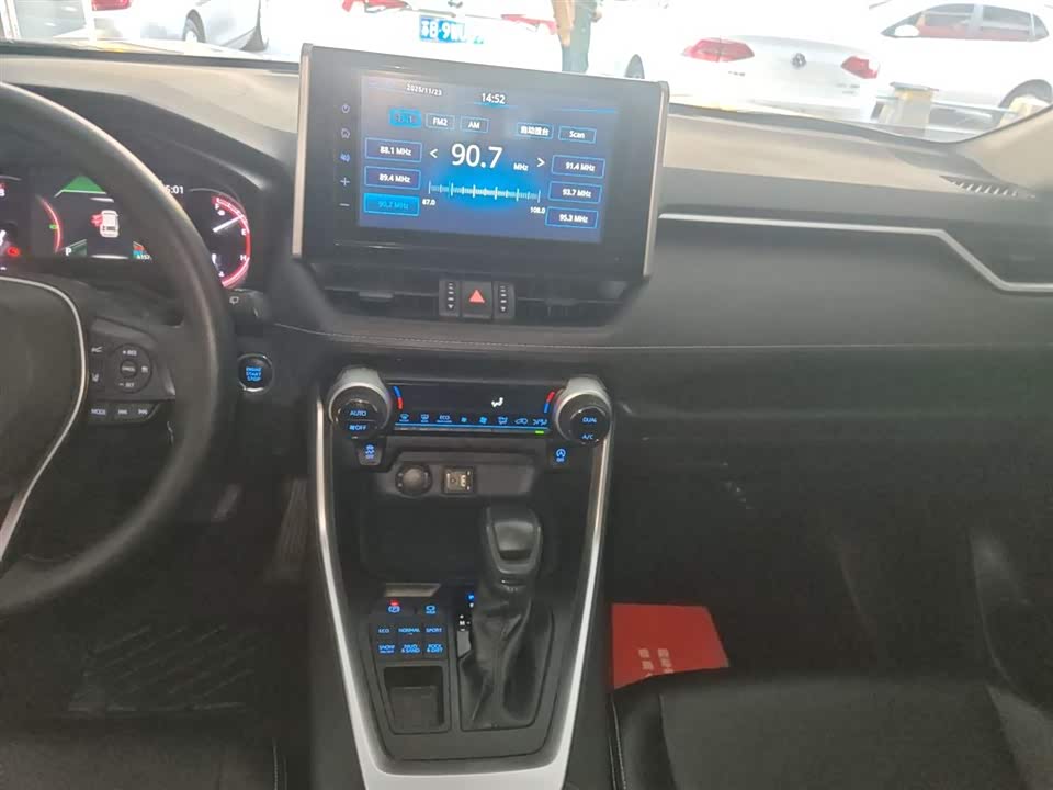 Toyota RAV4 Rongfang