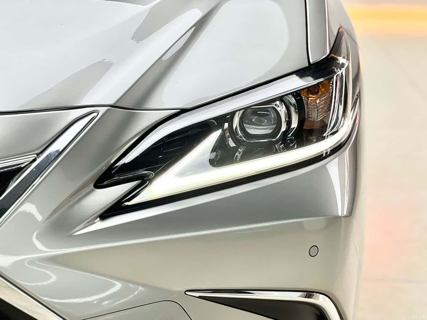 Lexus ES, 2024 17