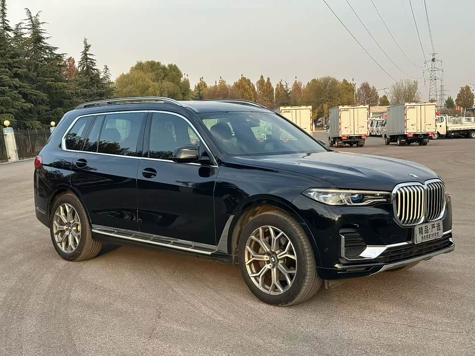 BMW X7