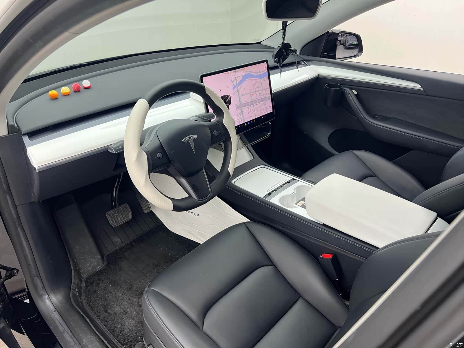 Tesla Model Y, 2021 12