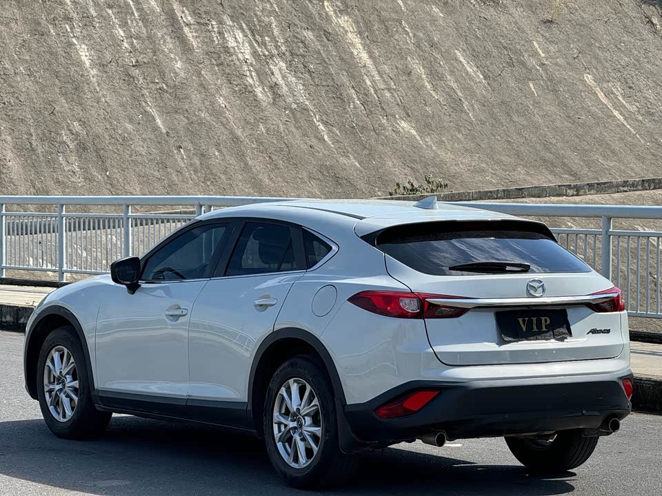 Mazda CX-4