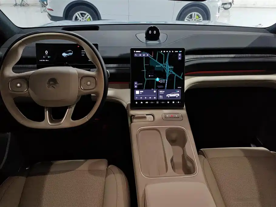 NIO ES6