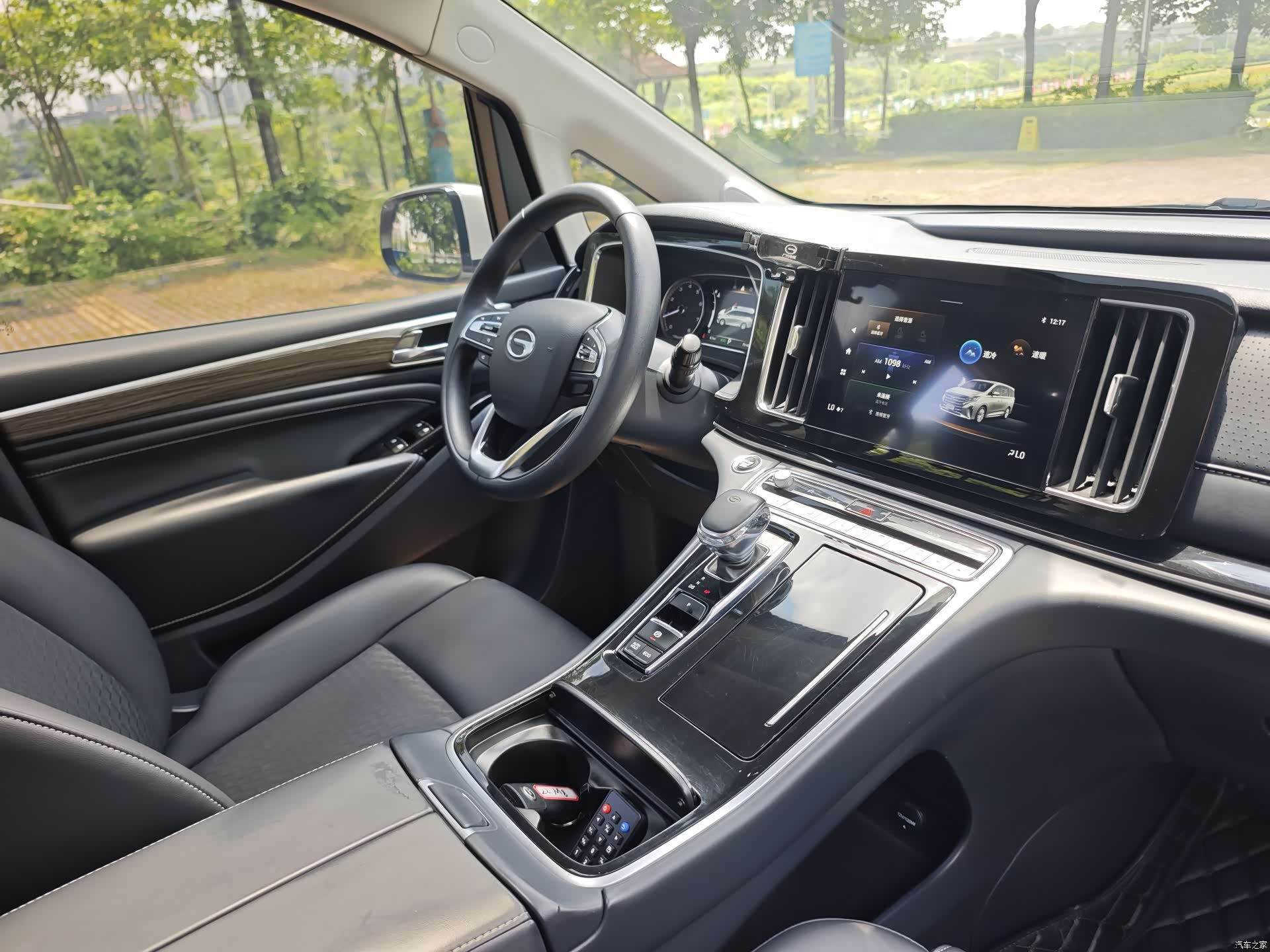 Trumpchi M8, 2022 15