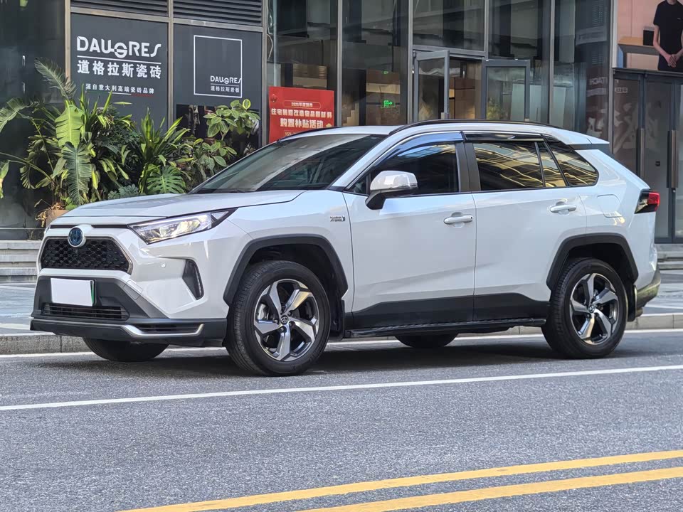 Toyota RAV4 Rongfang Dual Engine E+