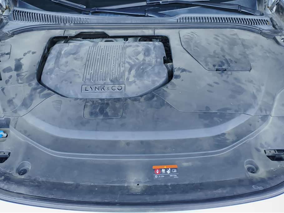 Lynk & Co 06