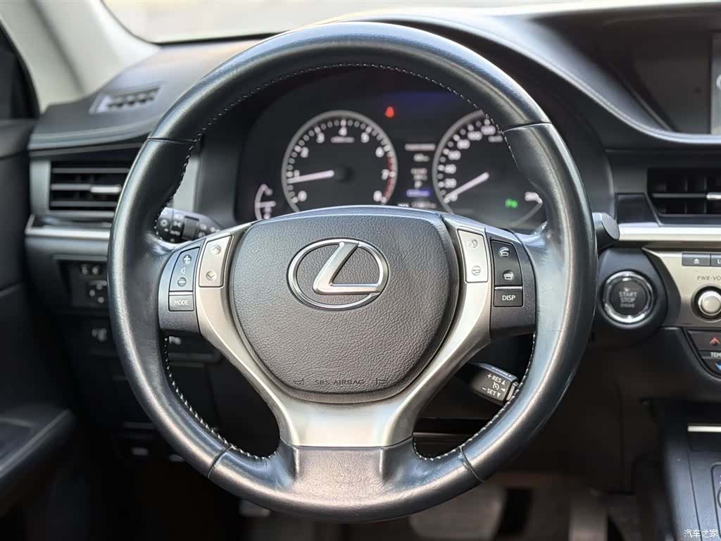 Lexus ES, 2014 6