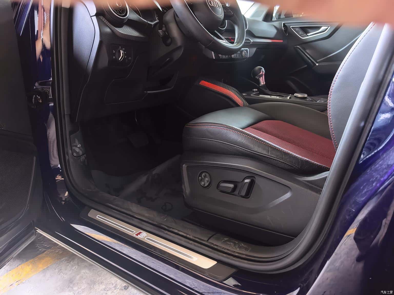 Audi Q2L, 2020 9