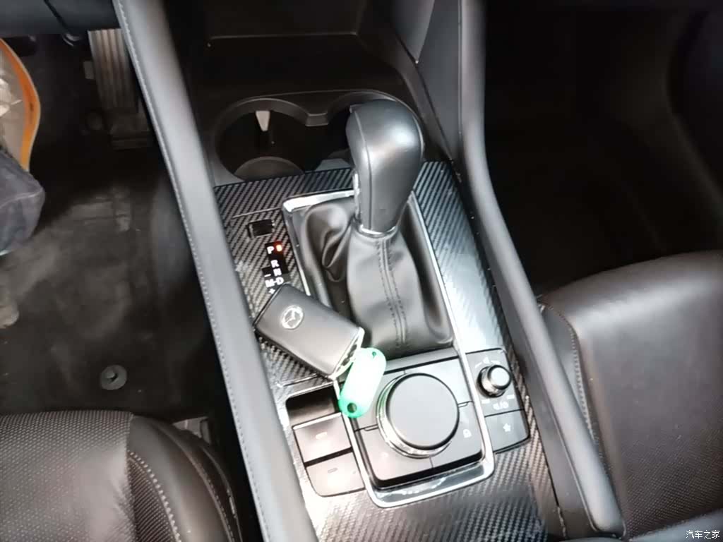Mazda Mazda3, 2024 14