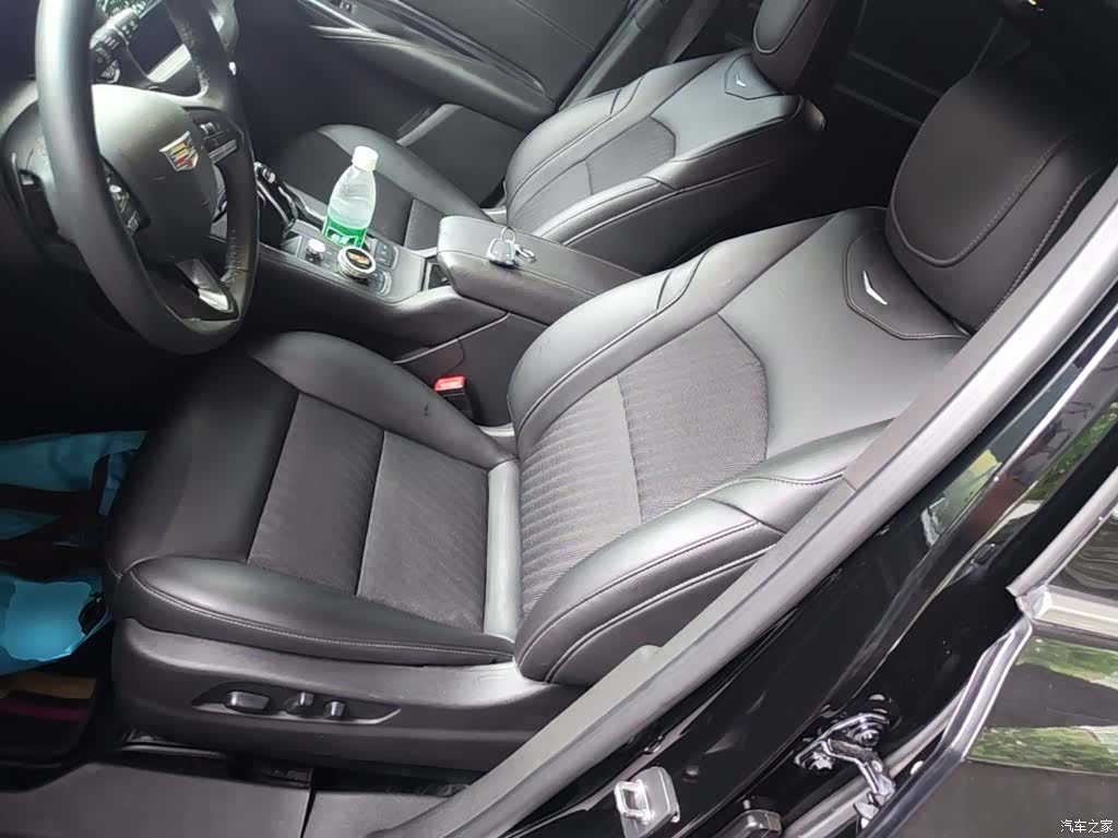 Cadillac XT4, 2021 15