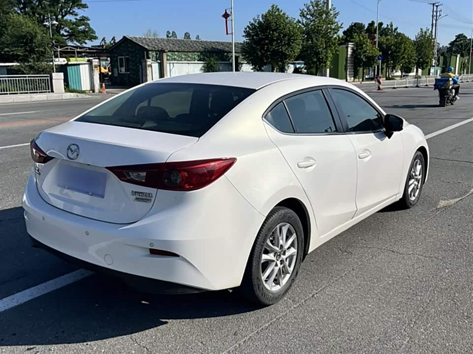 Mazda 3 Angkesaila