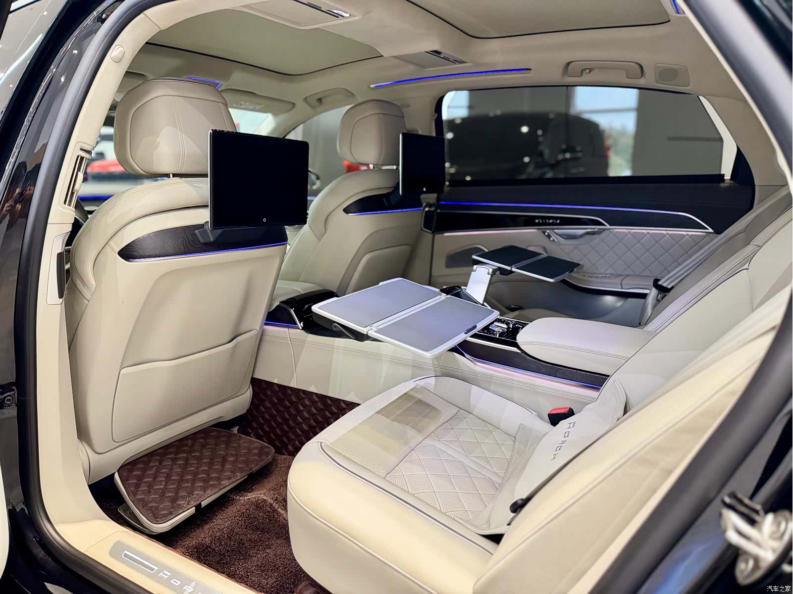 Audi A8L, 2024 11