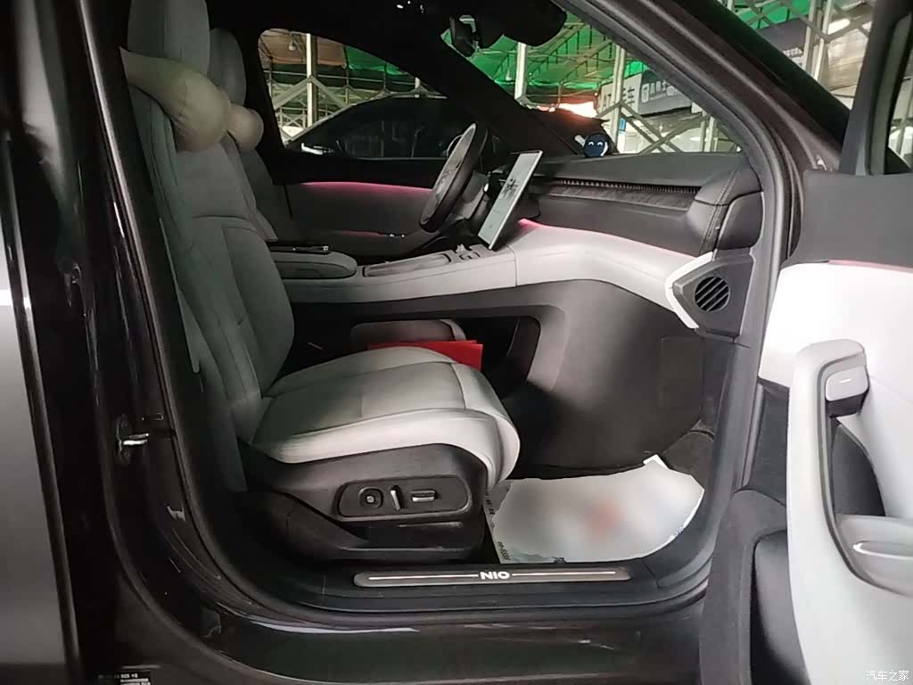 NIO ES6, 2025 25