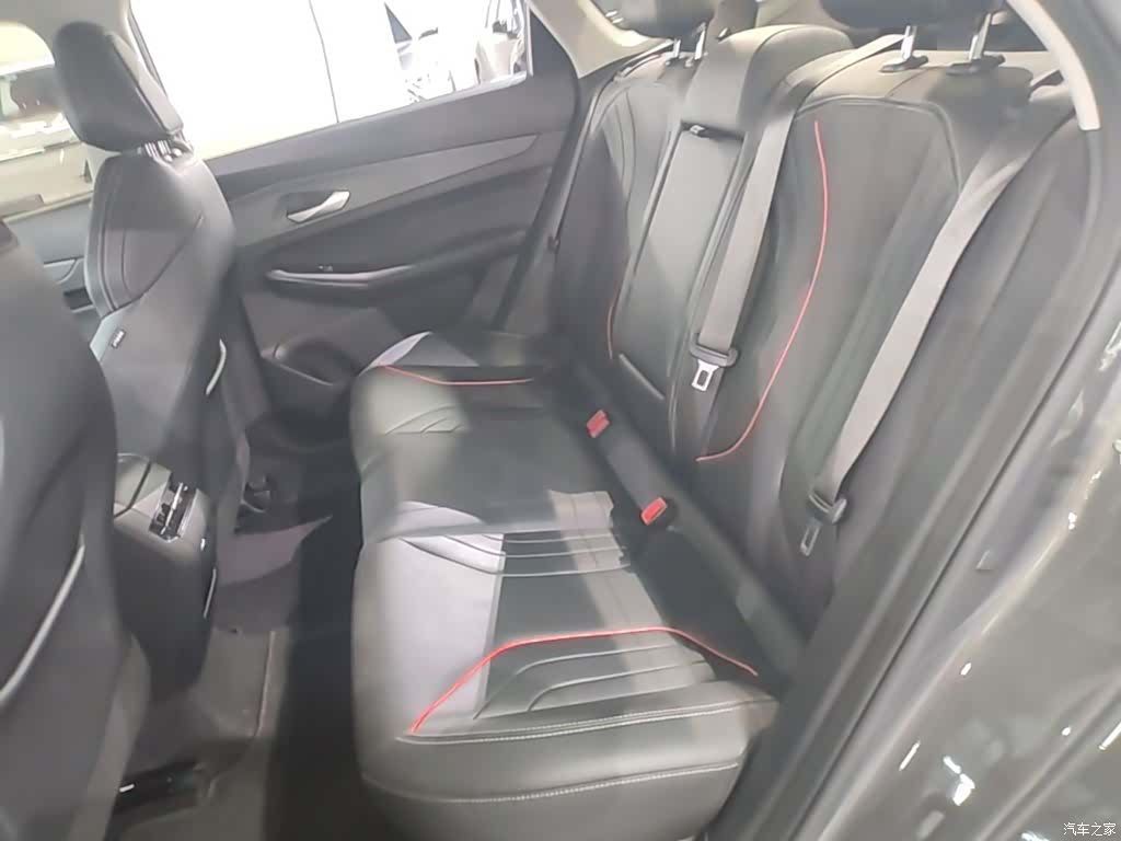 Geely Binray, 2023 17