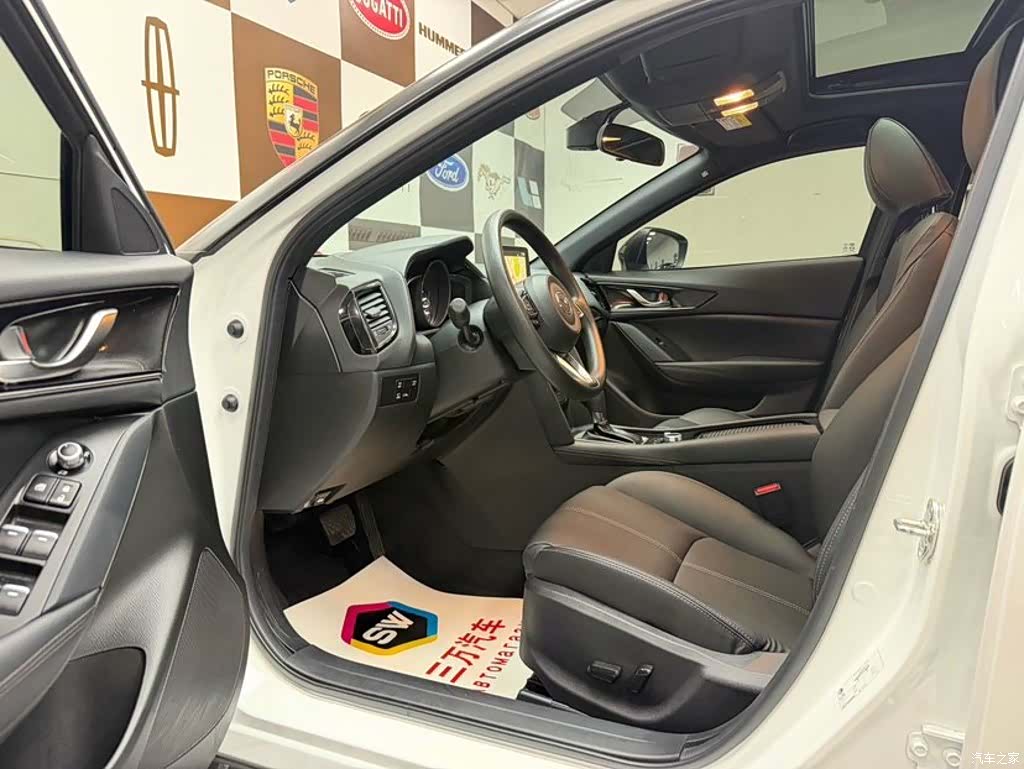 Mazda CX-4, 2023 7
