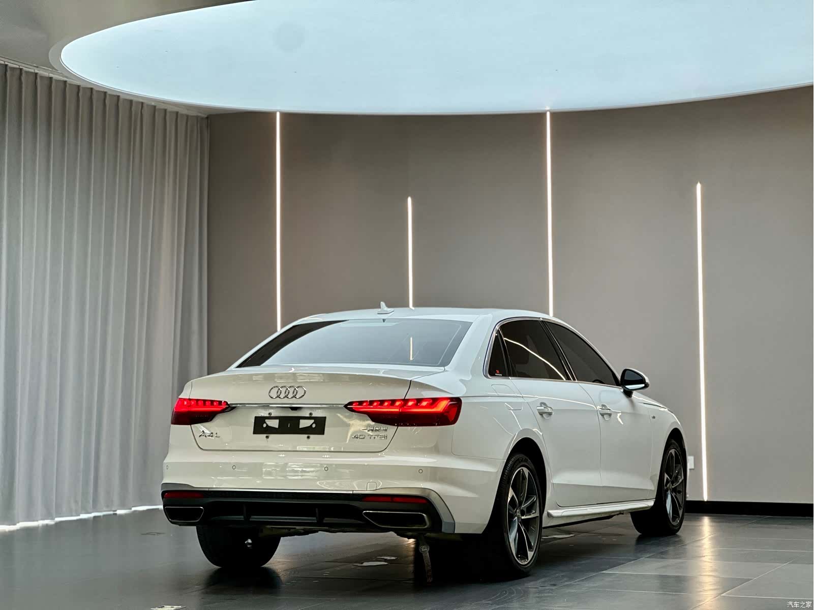 Audi A4L, 2022 8
