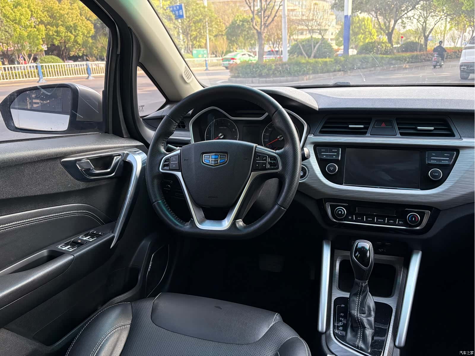 Geely X3, 2018 7