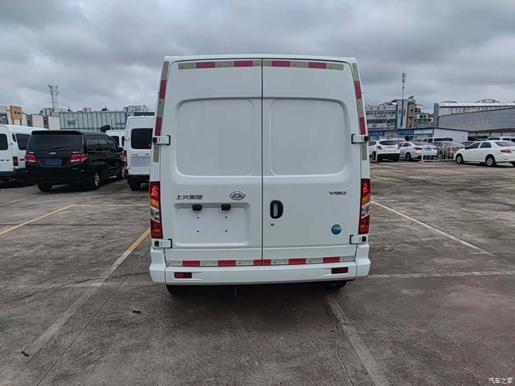 Maxus V80, 2023 4