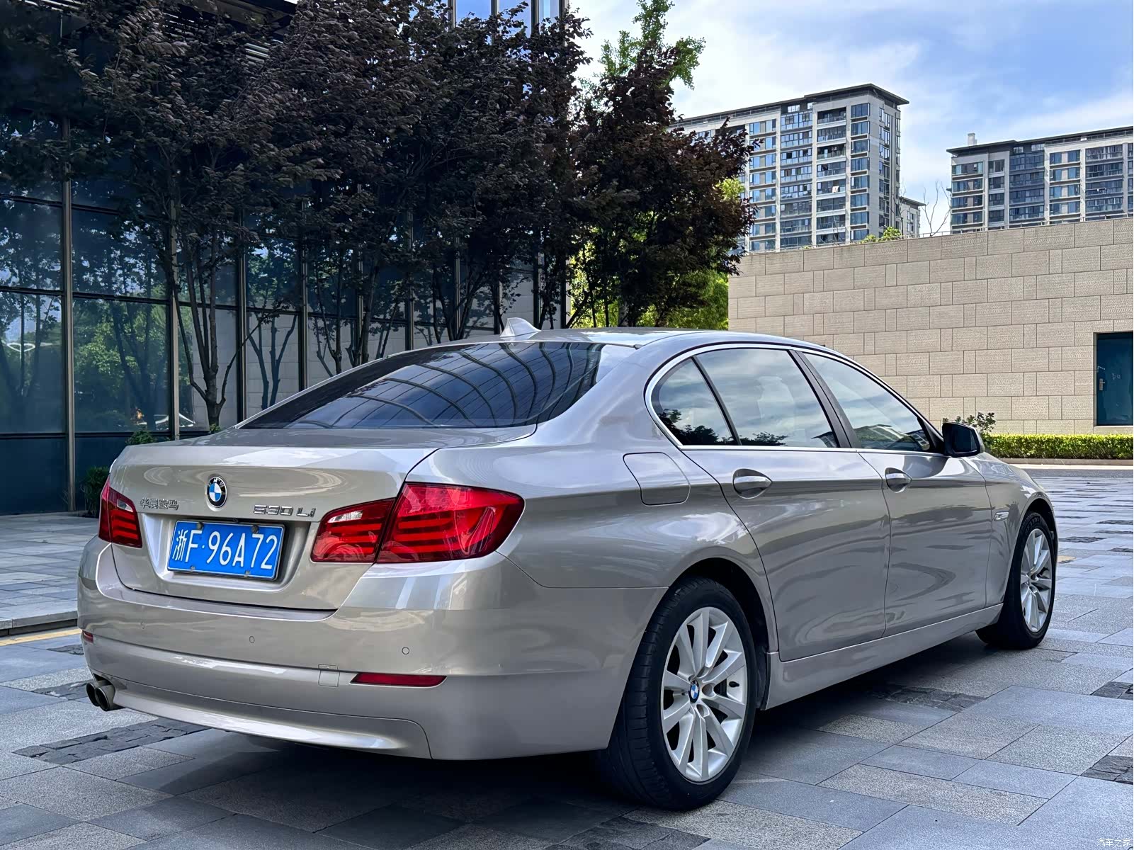 BMW 5 Series, 2012 4