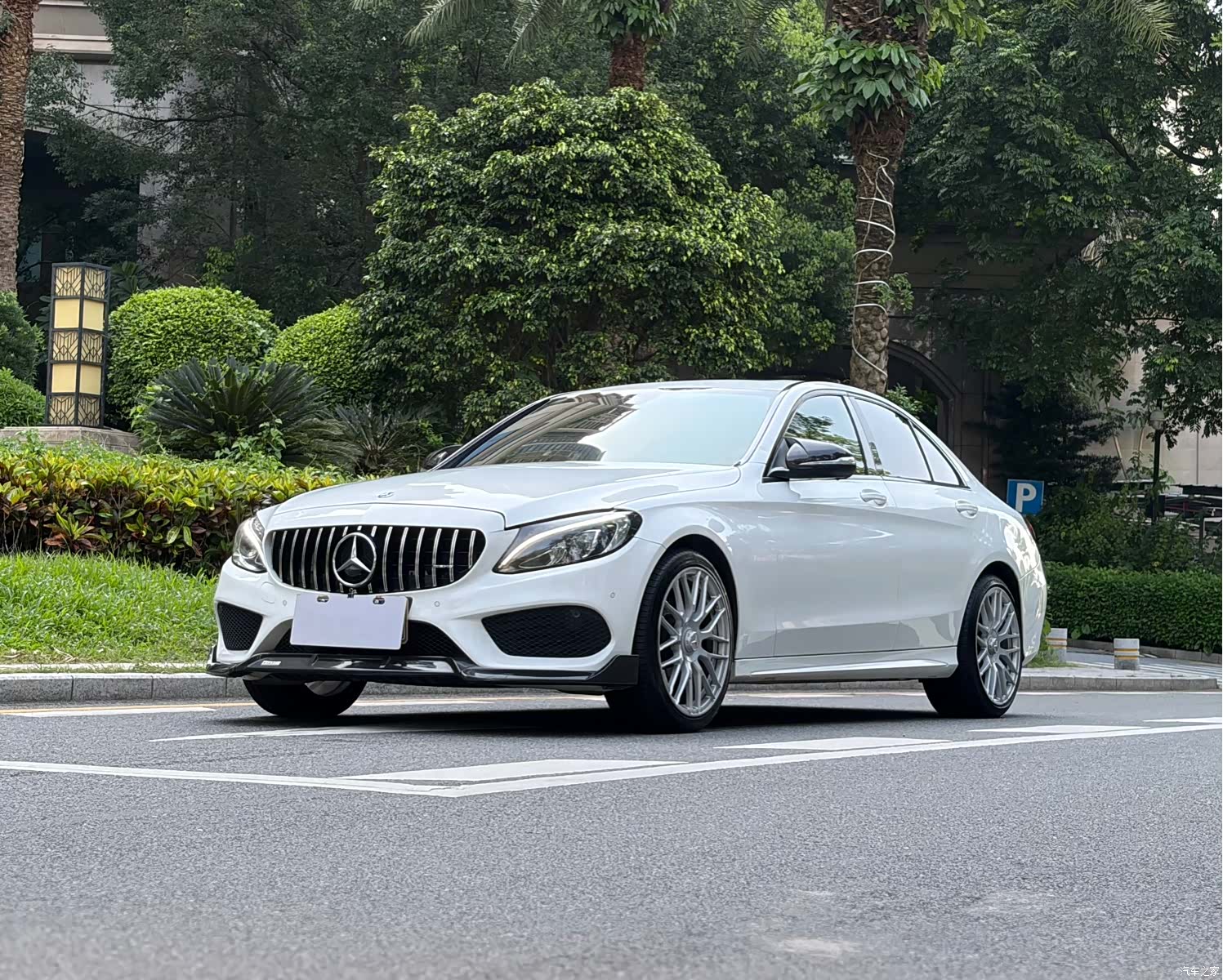 Mercedes-Benz C-Class, 2018 1