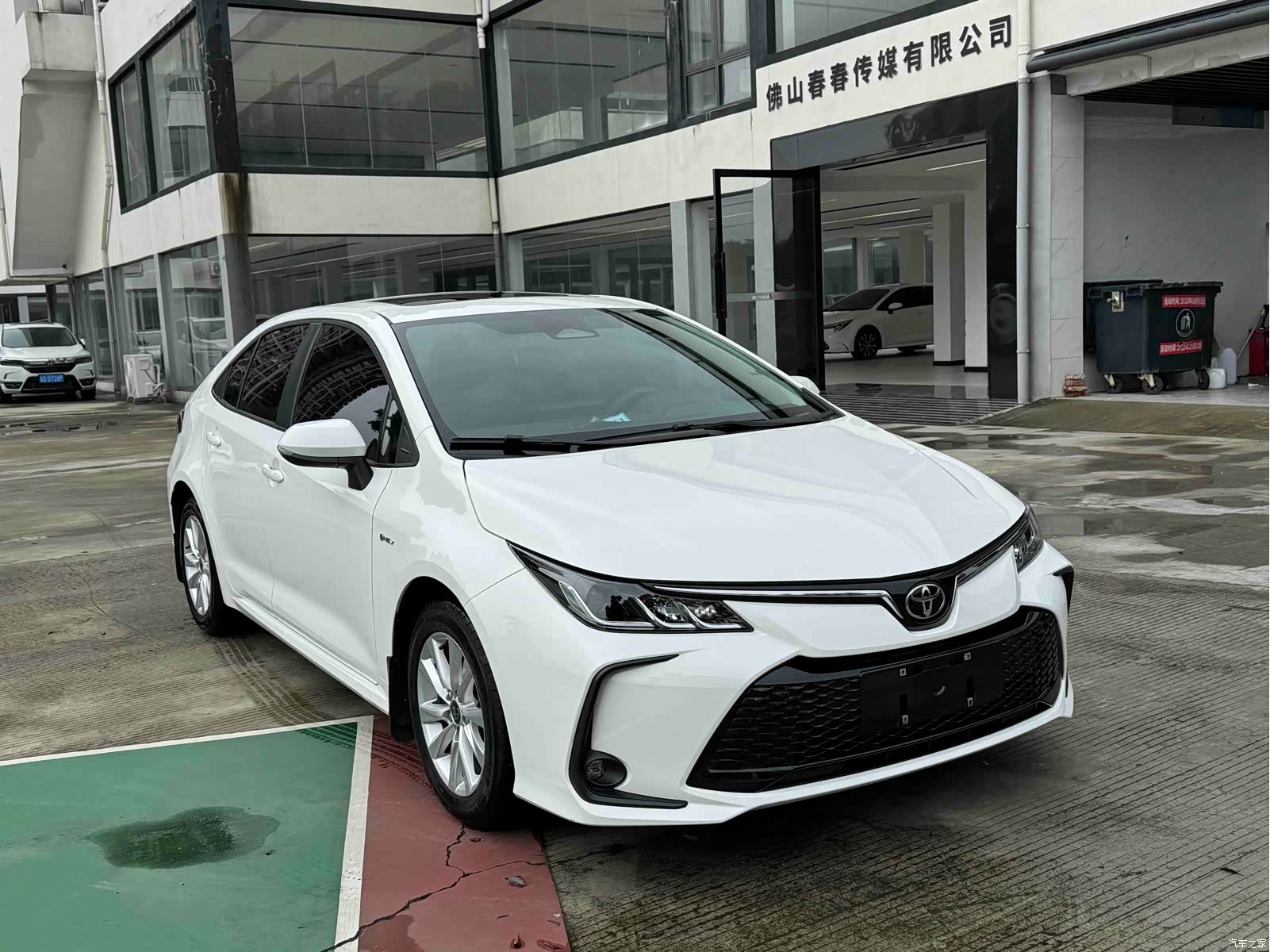 Toyota Corolla, 2025 3