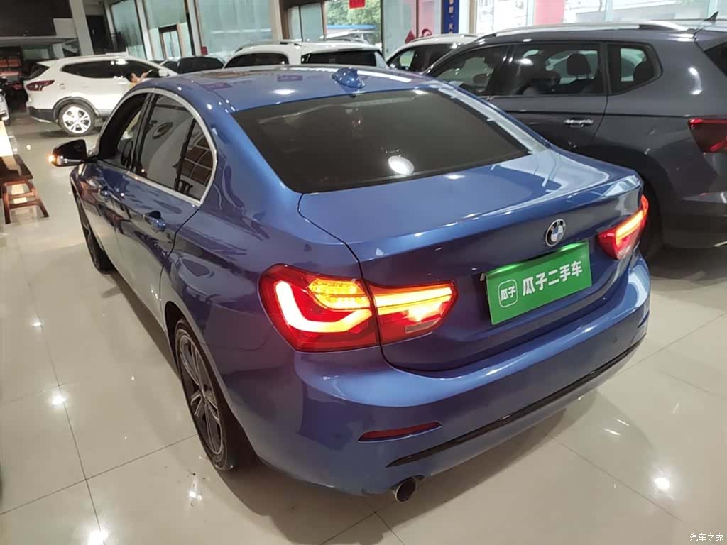 BMW 1 Series, 2018 все фото