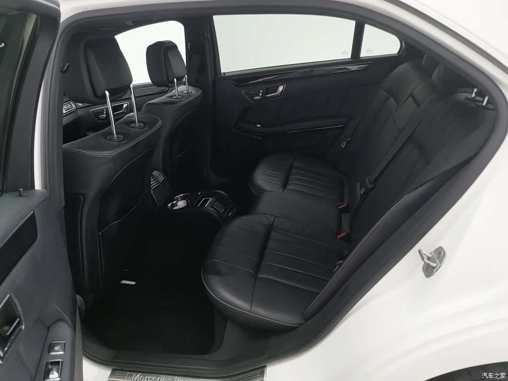 Mercedes-Benz E-Class, 2015 15
